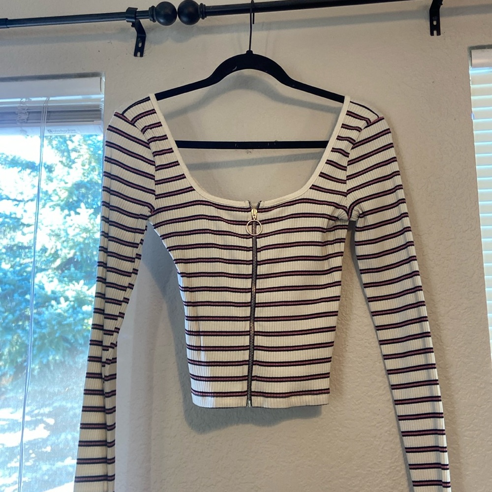 Hollister crop top